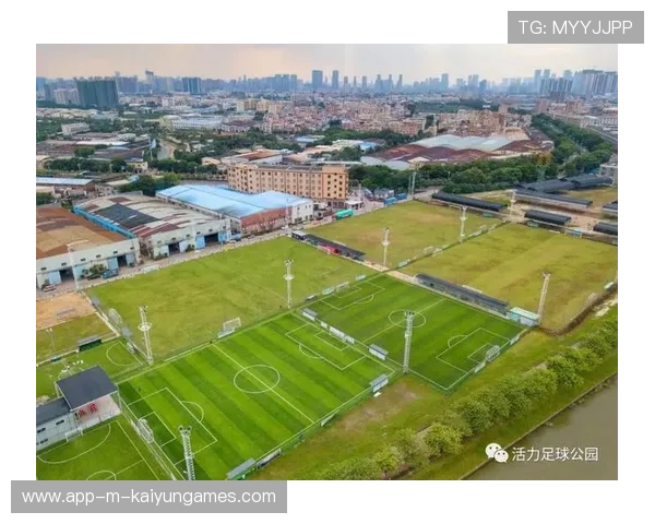 足球场馆临时增设急救站标准与设备清单，足球比赛场馆